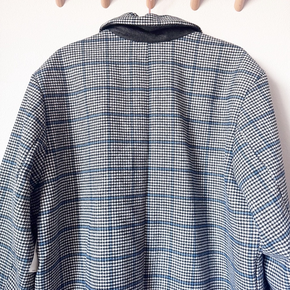 Old Navy Women's Black and White Checkered Trench Coat - Picture 6 of 9